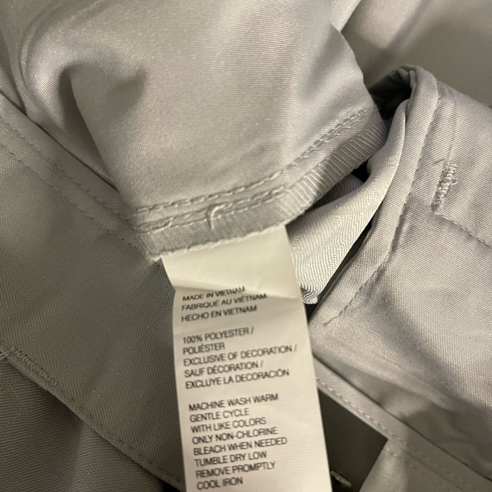🎉HP 7/28/22🎉 IZOD Mens Golf Shorts Silver Size 42 - Picture 6 of 9